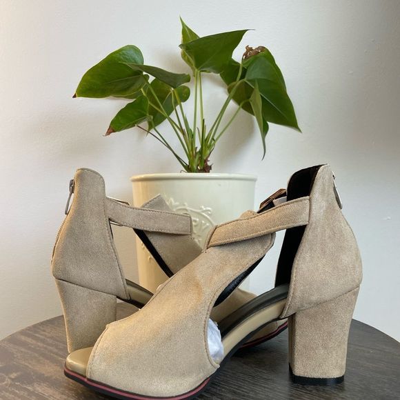 SHEIN Shoes - SHEIN peep toe heels